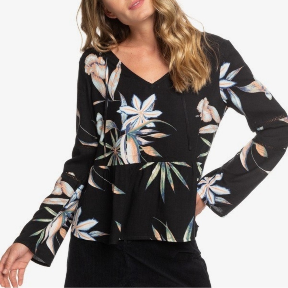 NWT Roxy Floral Top